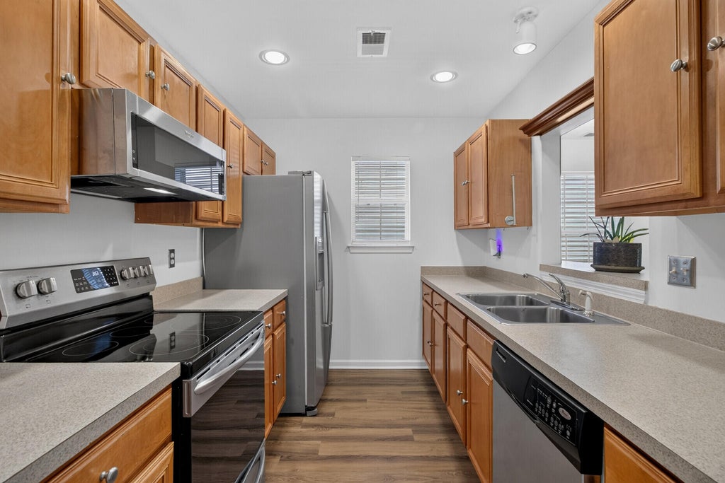 Photo of 4865 Carnoustie CT, Summerville, SC 29485 (MLS # 26029079)
