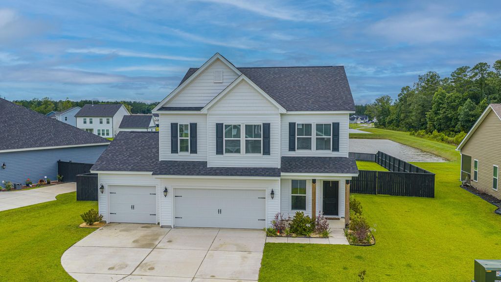 Photo of 134 Darby Meadow Lane, Ridgeville, SC 29472 (MLS # 26018018)