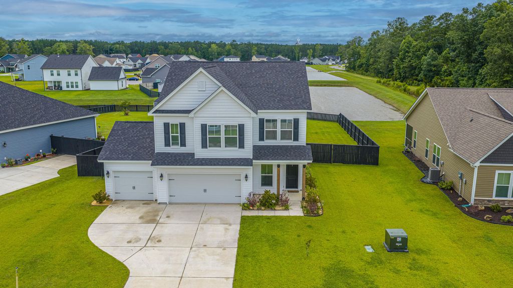 Photo of 134 Darby Meadow Lane, Ridgeville, SC 29472 (MLS # 26018018)