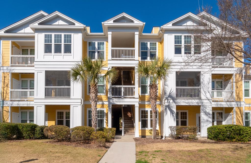 Photo of 2111 Chatelain Way, Mount Pleasant, SC 29464 (MLS # 26004908)