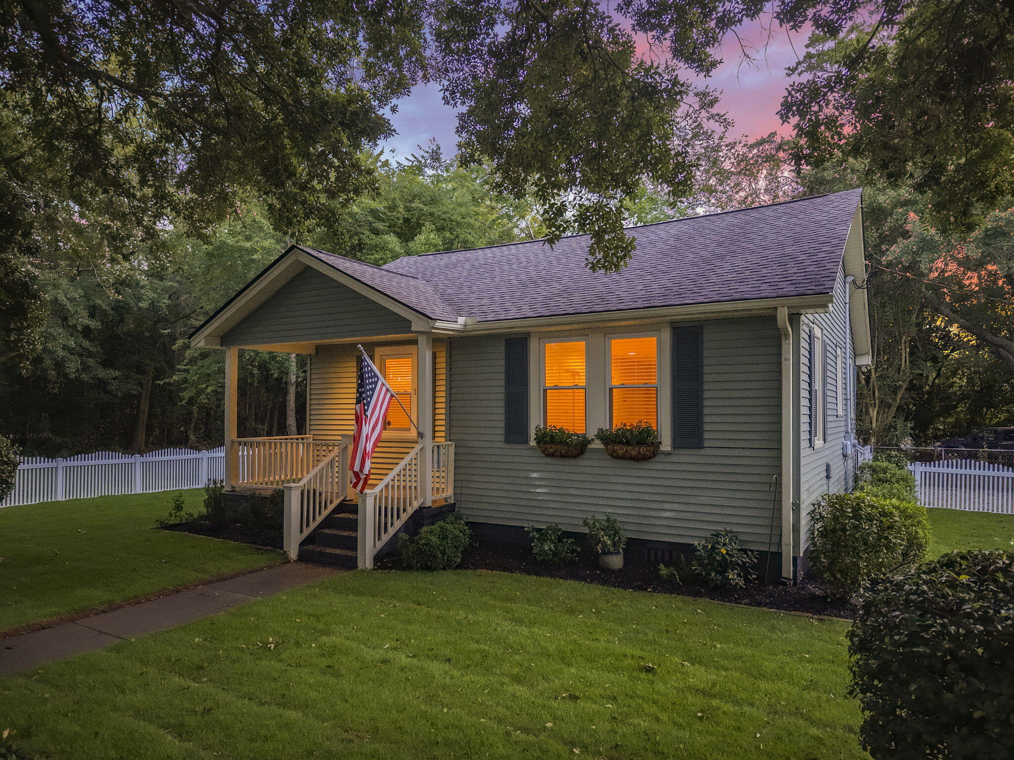 1 10th Avenue, Charleston, SC, 29403