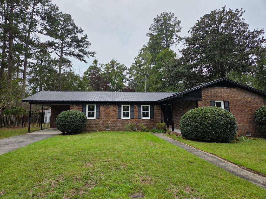 Photo of 605 Lynwood Road, Walterboro, SC 29488 (MLS # 26026624)
