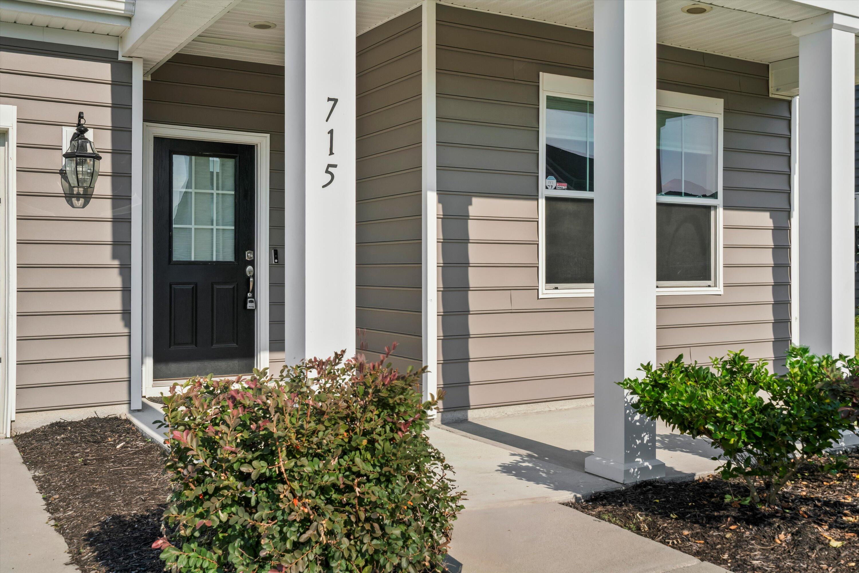 715 Squire Pope Road