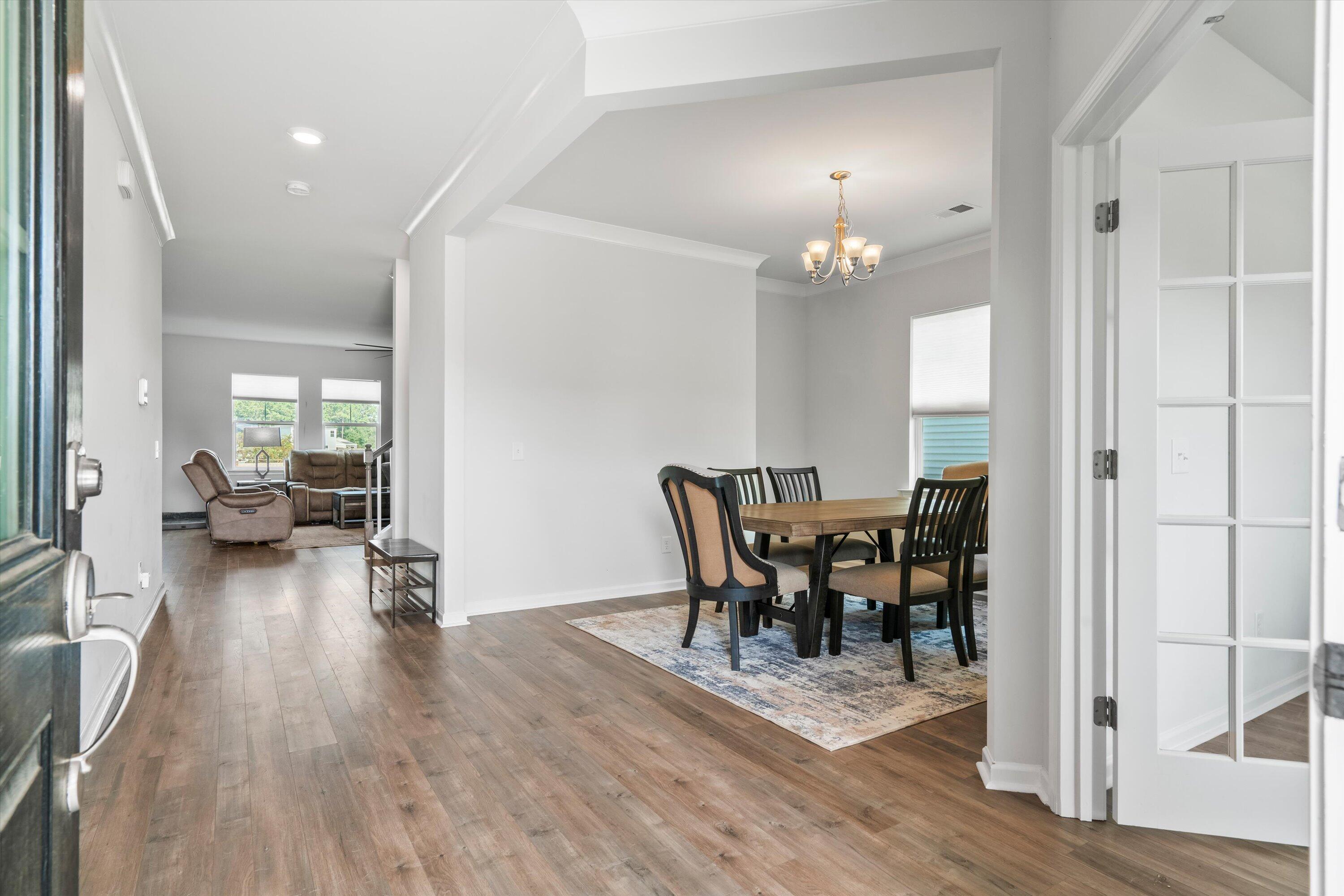 715 Squire Pope Road