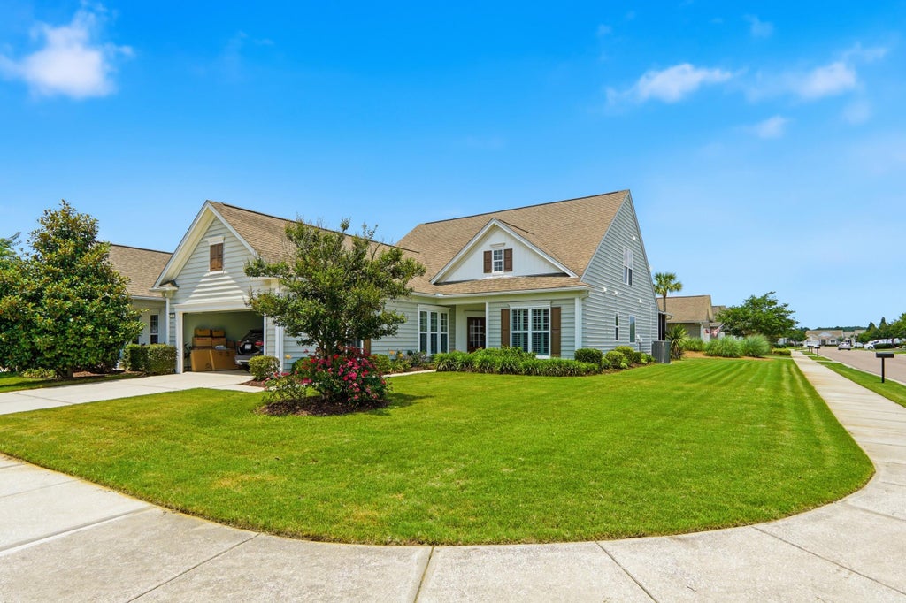 Photo of 554 Tranquil Waters Way, Summerville, SC 29486 (MLS # 26017472)