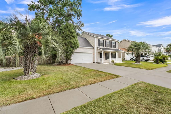 401 BEVERLY DR, SUMMERVILLE, SC 29485 - Image cbbf11df3ea36f2e1065c2c0142800f8/2413590101