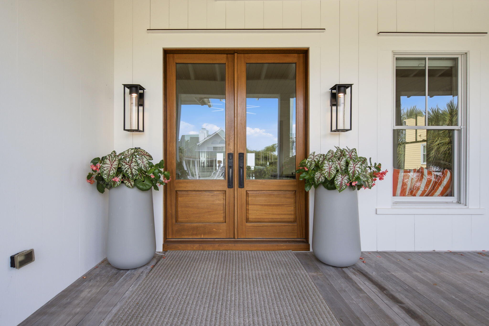 608 Ocean Boulevard