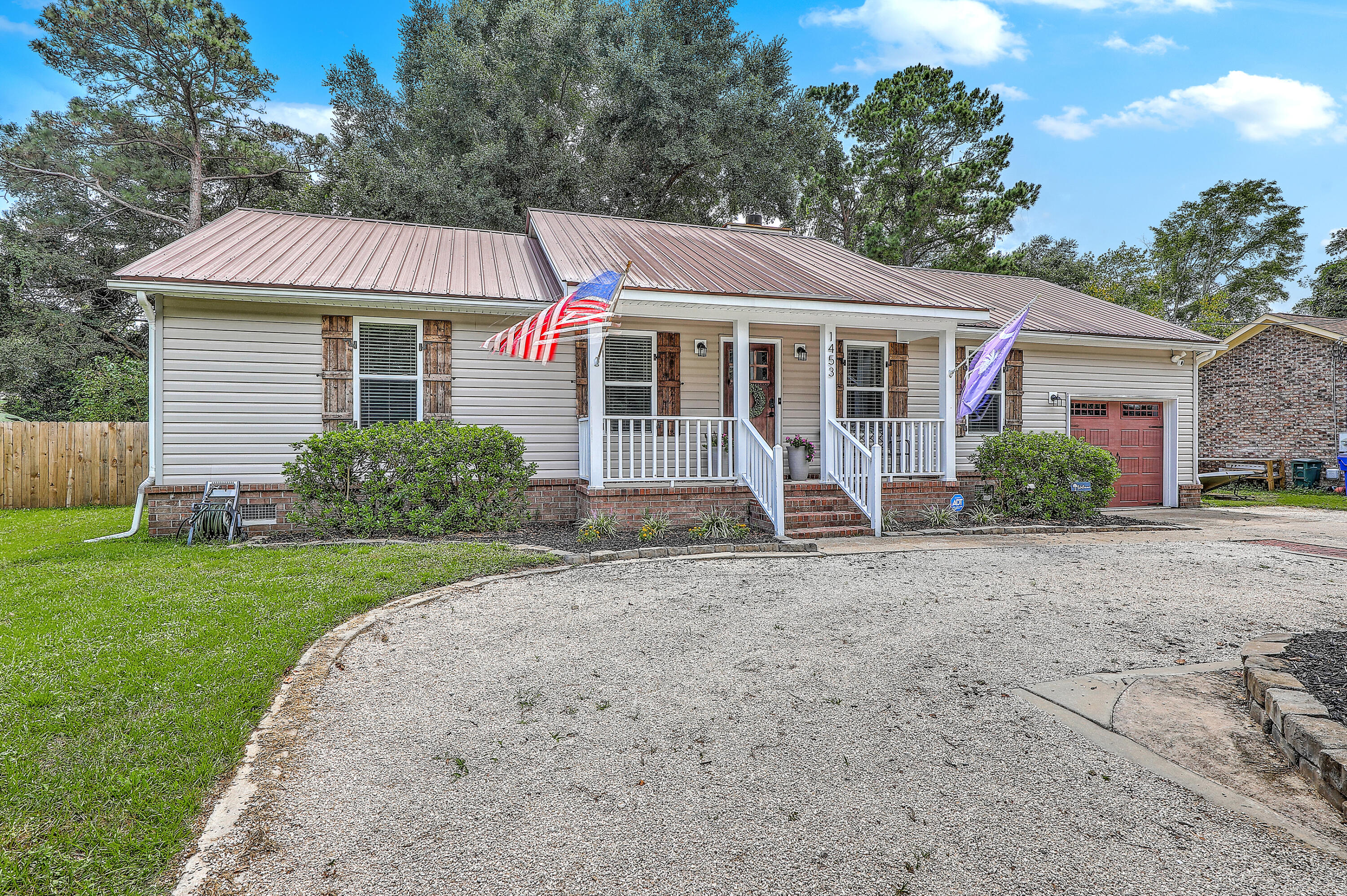 1453 Camp Road