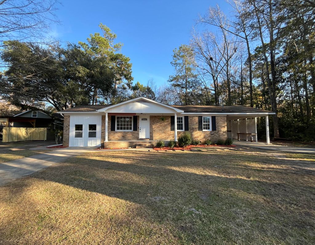 Photo of 115 Donna Drive, Summerville, SC 29483 (MLS # 25033012)