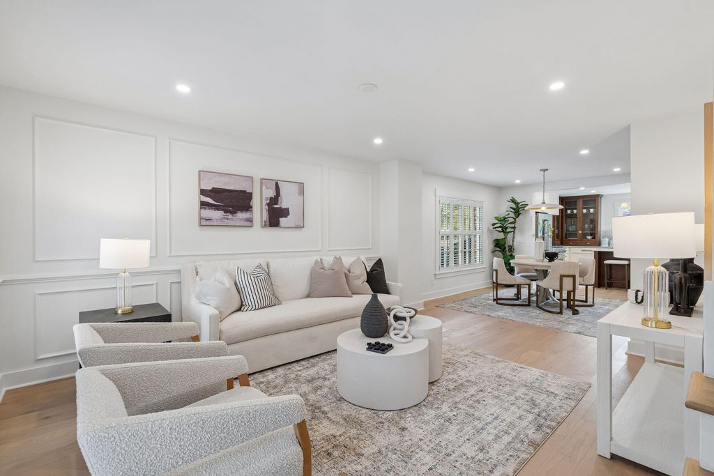 Photo of 2 Gadsden Street #B, Charleston, SC 29401 (MLS # 26013882)