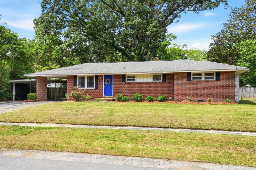 Photo of 2638 Dellwood Avenue, North Charleston, SC 29405 (MLS # 26011804)