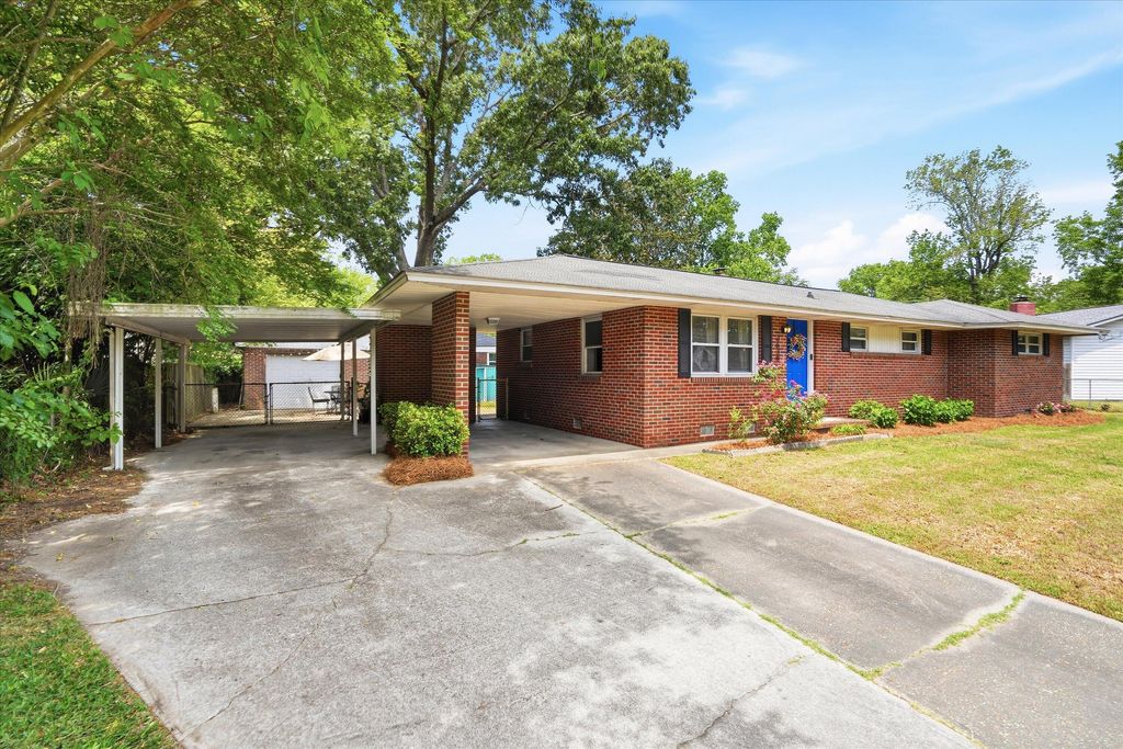 Photo of 2638 Dellwood Avenue, North Charleston, SC 29405 (MLS # 26011804)