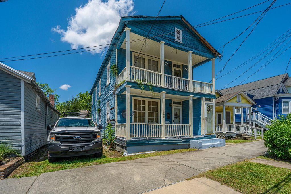 Photo of 200 Fishburne Street, Charleston, SC 29403 (MLS # 25014917)
