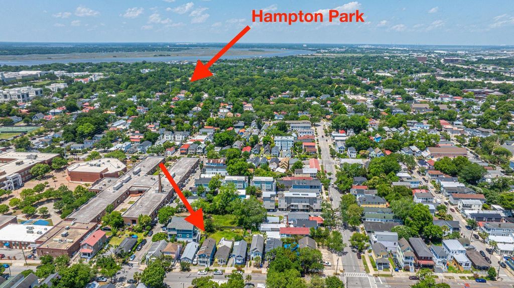 Photo of 200 Fishburne Street, Charleston, SC 29403 (MLS # 25014917)