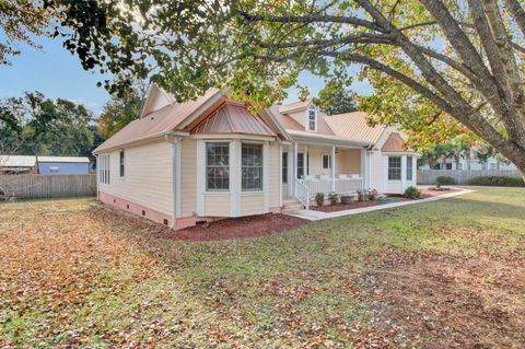 A home in Mount Pleasant