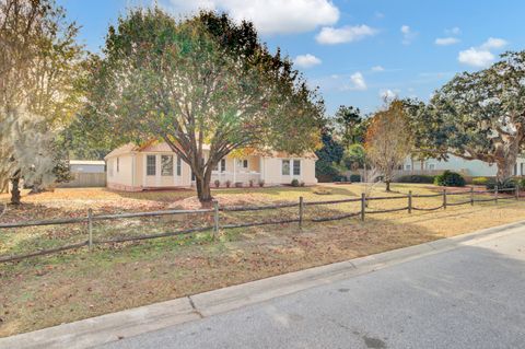 A home in Mount Pleasant