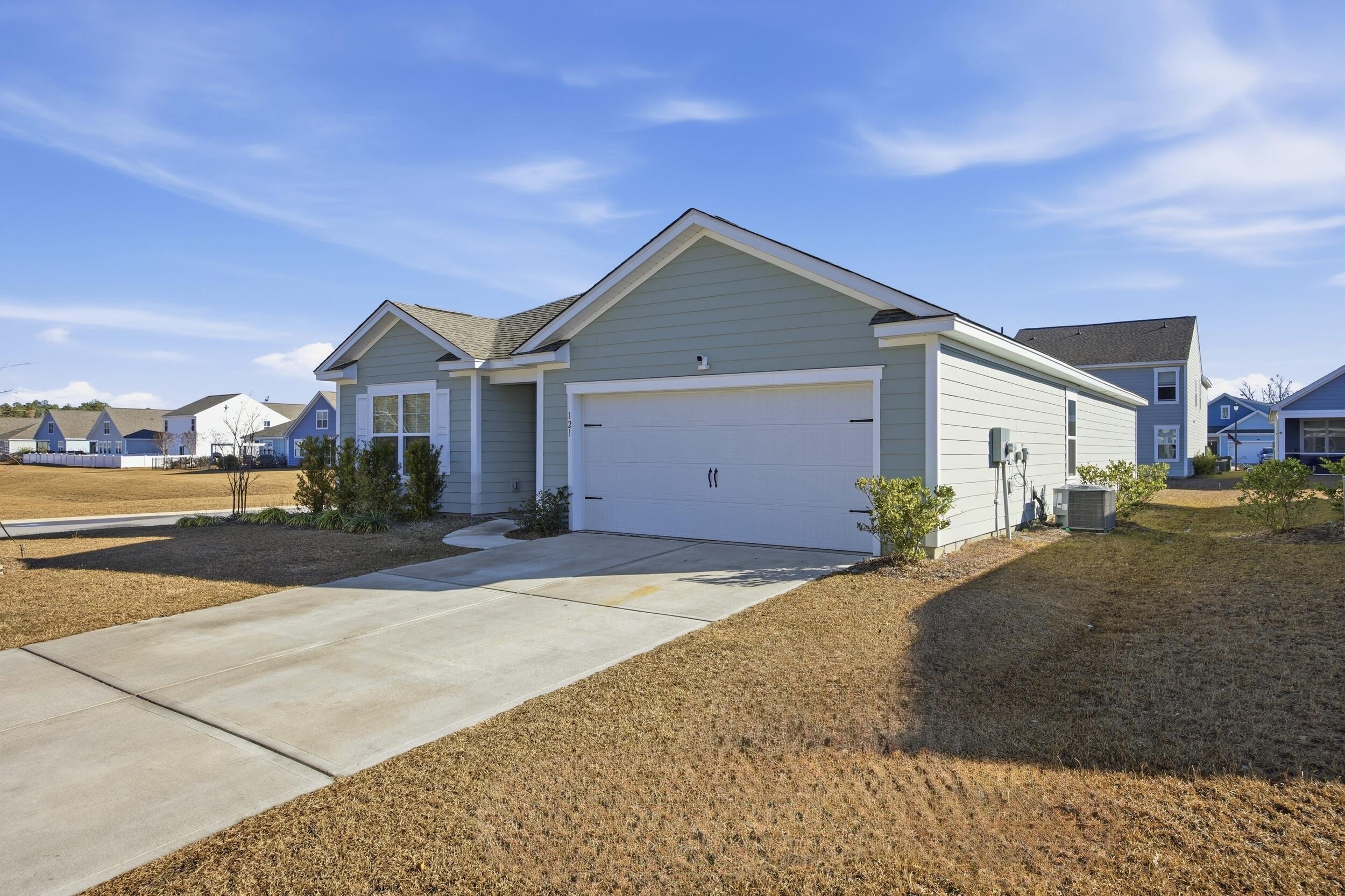121 Congaree Ct Court