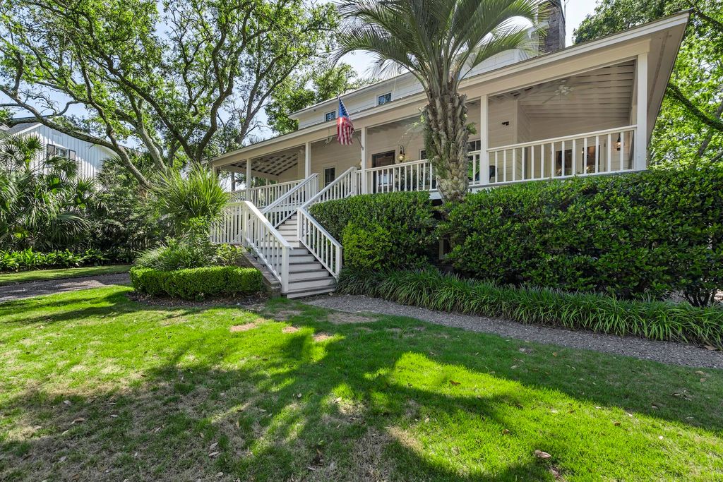 Photo of 7 Tabby Lane, Isle of Palms, SC 29451 (MLS # 26014121)