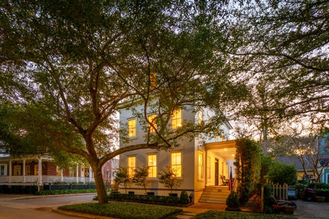 Photo of 45 Eastlake Road, Mount Pleasant, SC 29464 (MLS # 26016887)