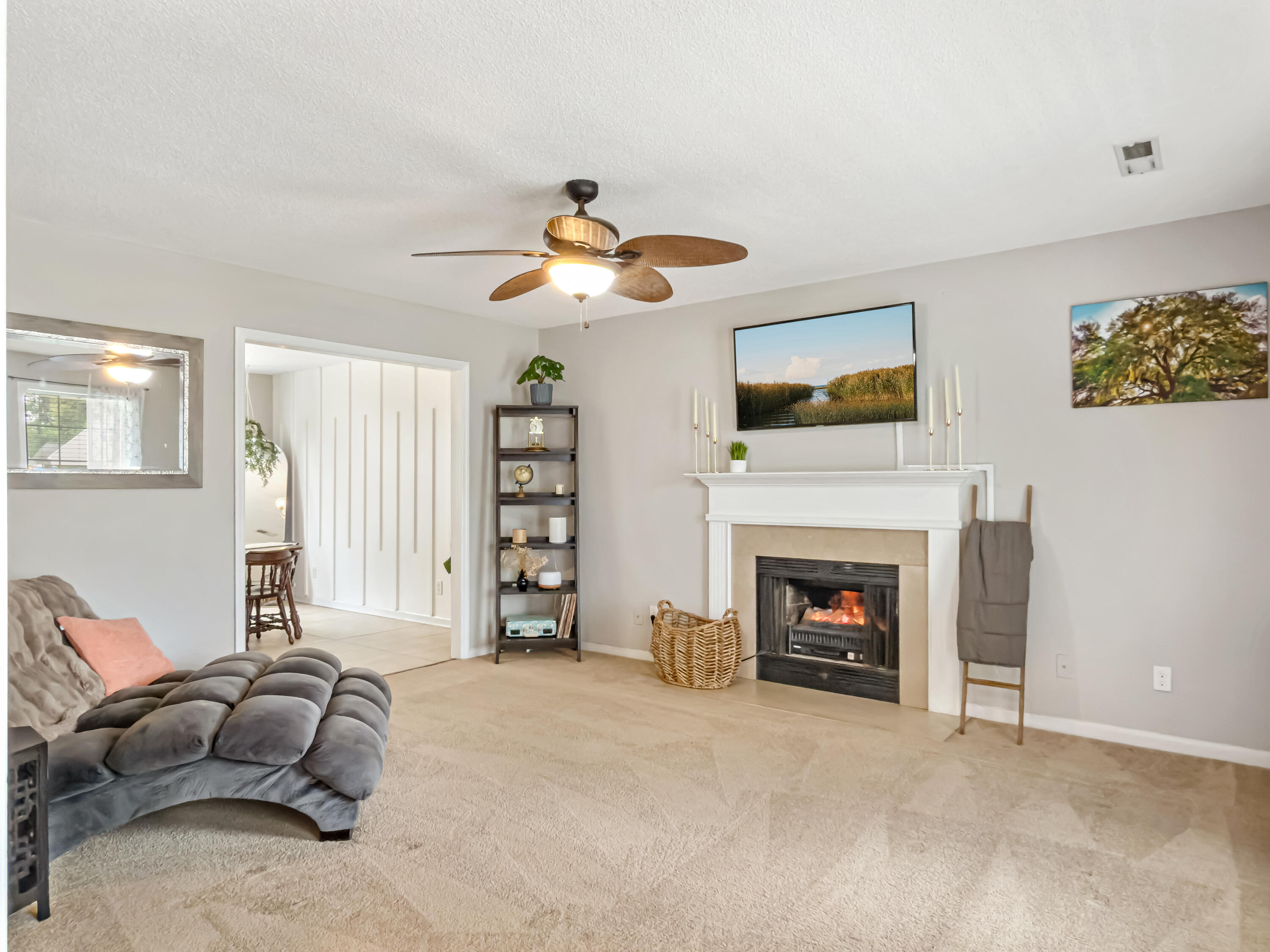 8612 Lindenwood Circle