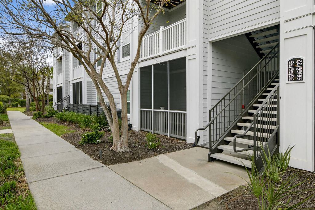 Photo of 1300 Park West Boulevard #816, Mount Pleasant, SC 29466 (MLS # 26009127)