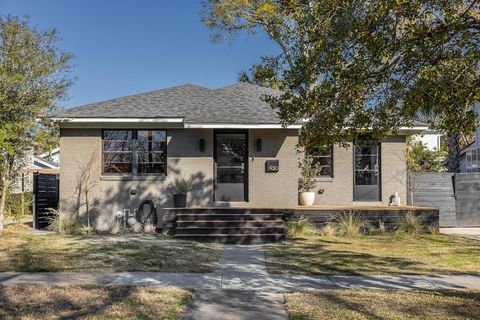 Photo of 930 Ashley Avenue, Charleston, SC 29403 (MLS # 26004393)