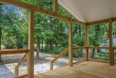 A home in Eutawville