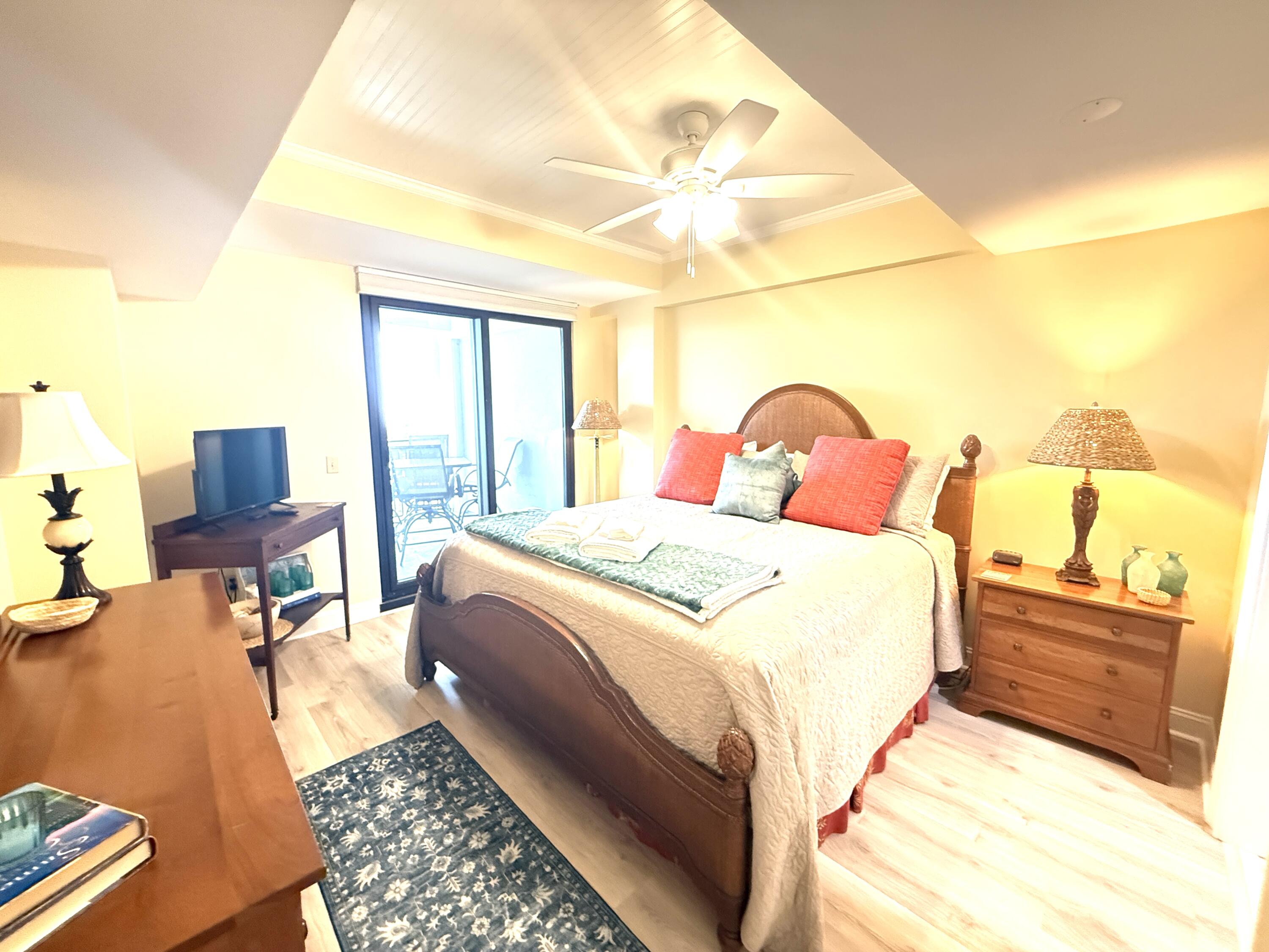 305 Shipwatch-A (1/13th Share#1)