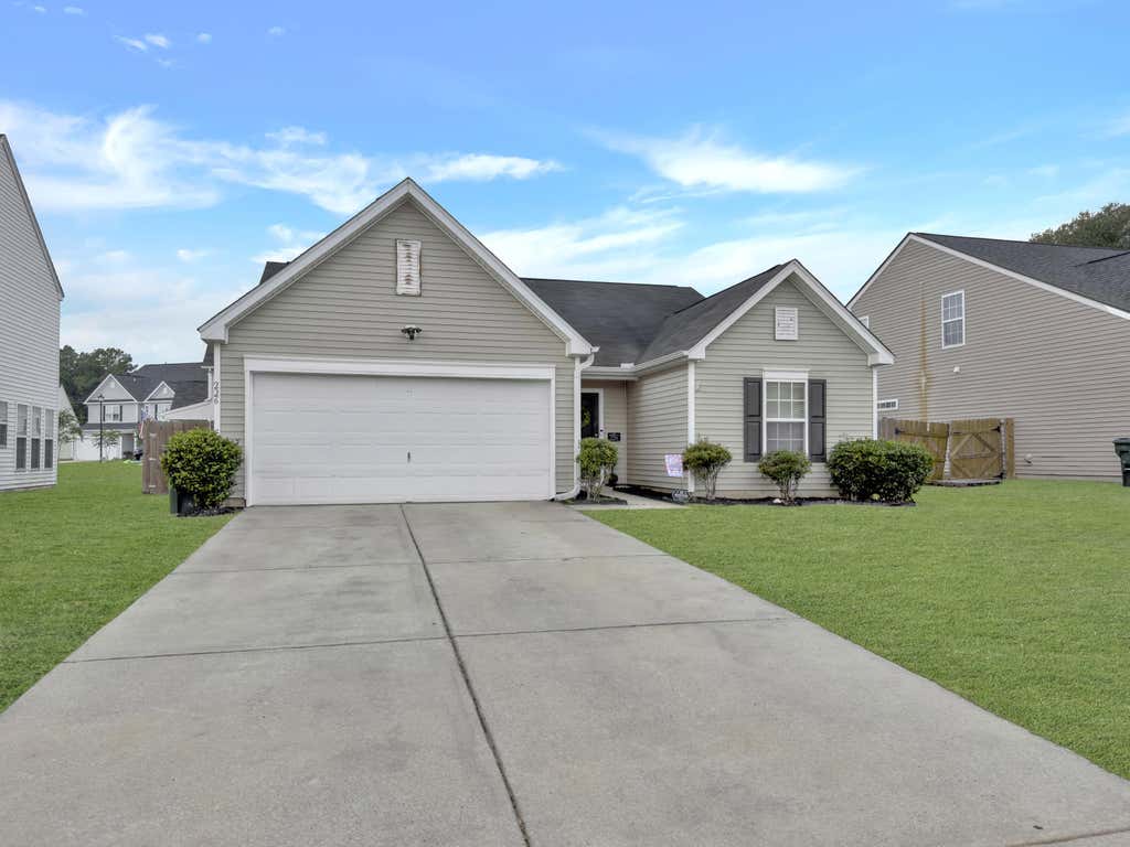 Photo of 226 Silk Oak Drive, Moncks Corner, SC 29461 (MLS # 26022015)