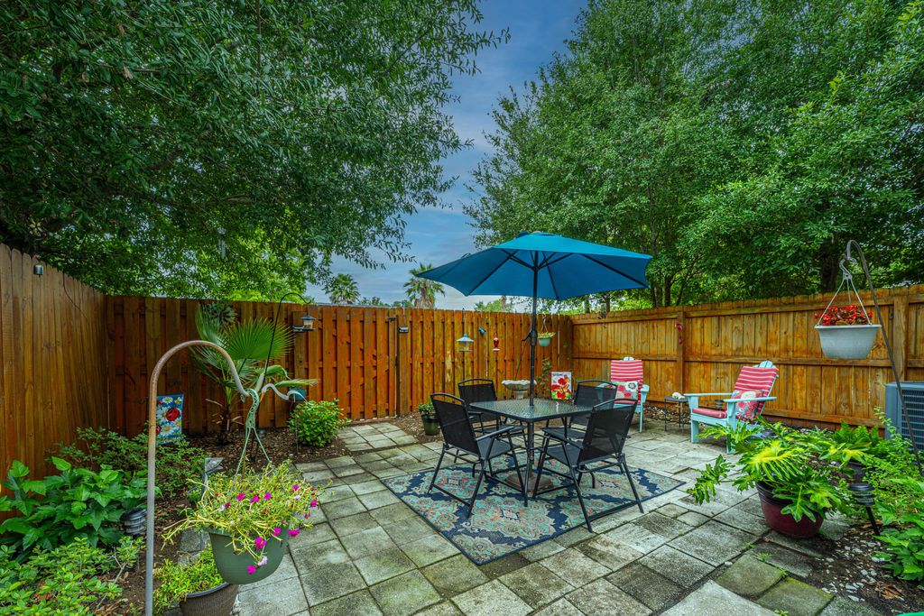 Photo of 1407 Amanda Park Lane Lane, James Island, SC 29412 (MLS # 25021435)