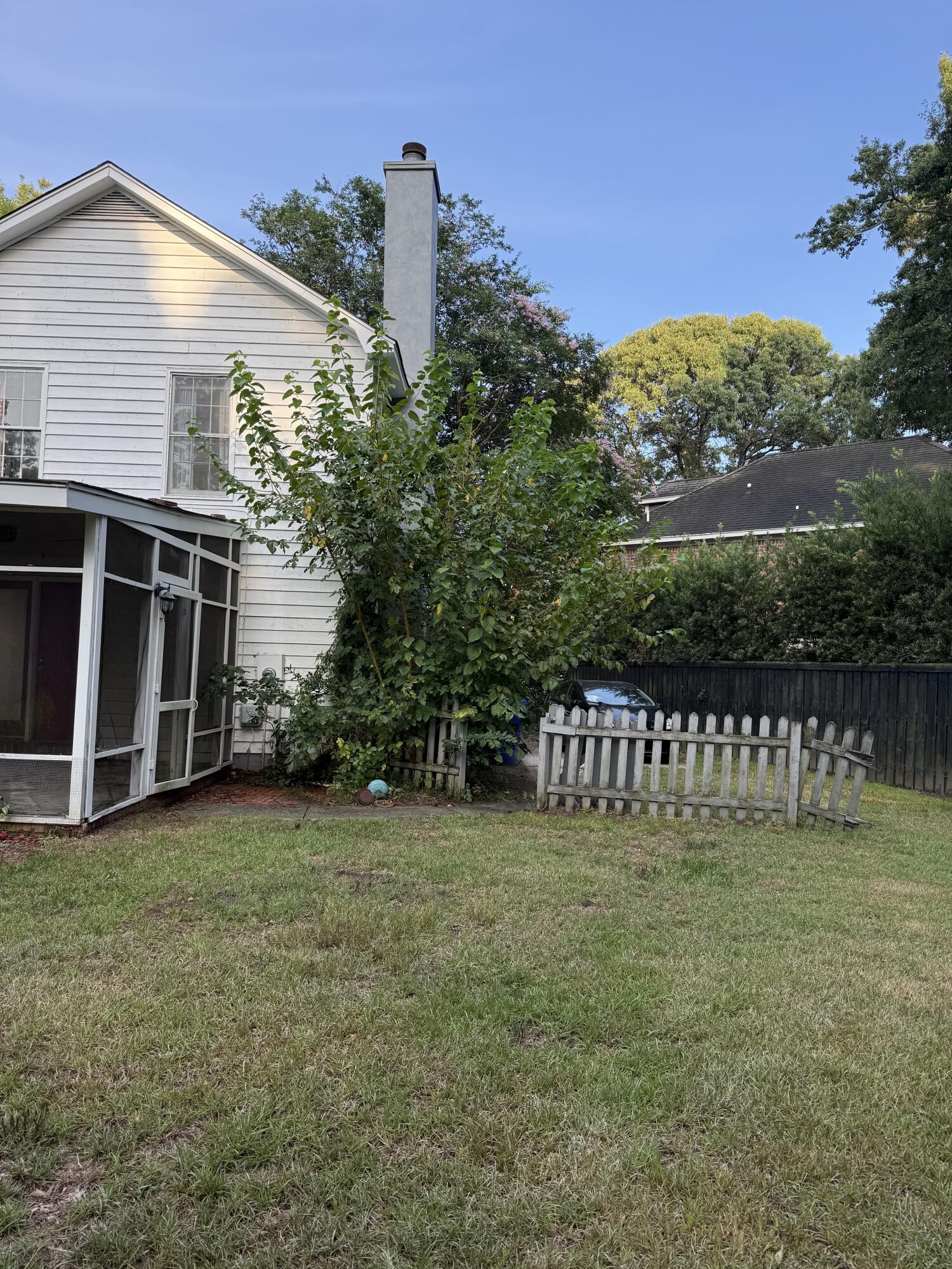 1019 Plantation Court