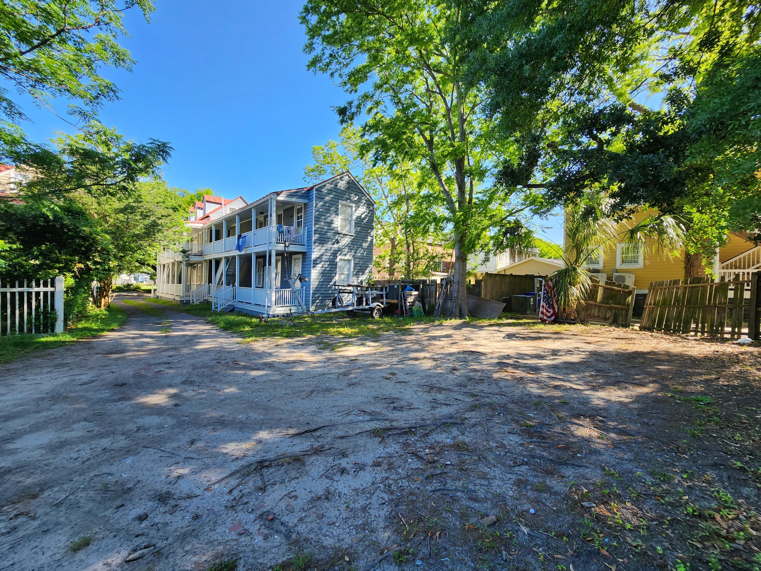 3 Hampden Court
