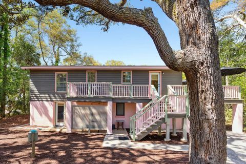 A home in Folly Beach