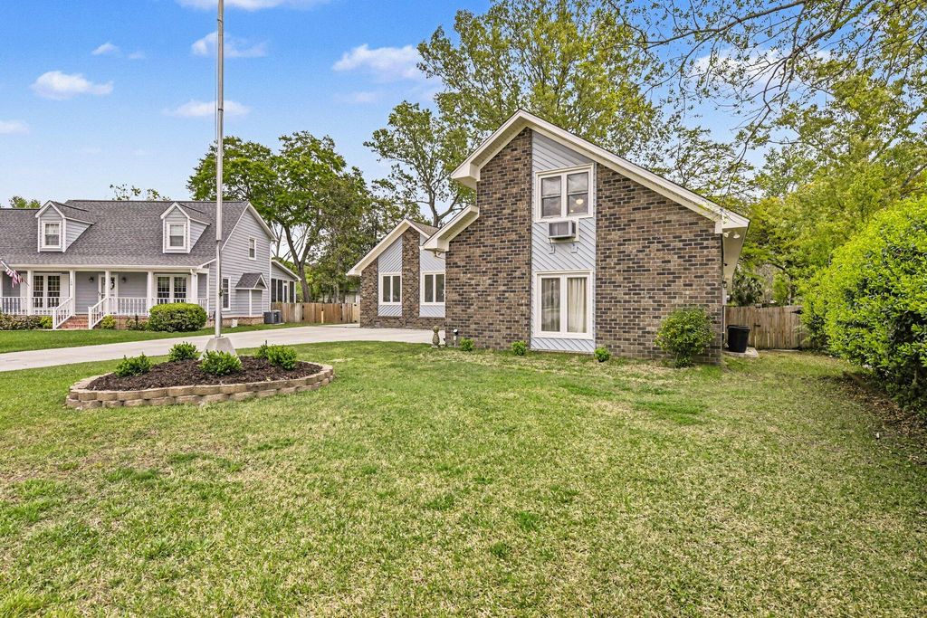 Photo of 151 Palmetto Bluff Drive, North Charleston, SC 29418 (MLS # 26009140)