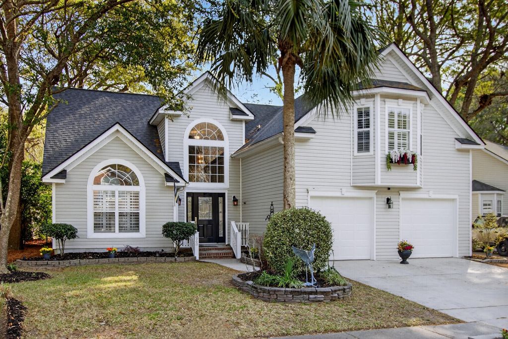Photo of 668 Majestic Oaks Drive, Charleston, SC 29412 (MLS # 26009358)