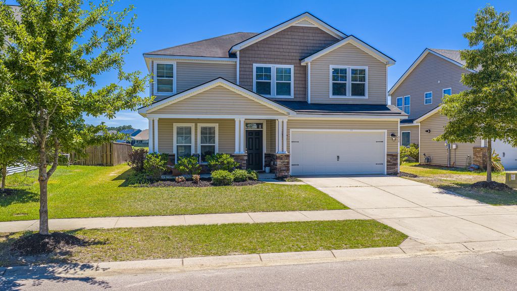 Photo of 456 Flat Rock Lane, Summerville, SC 29486 (MLS # 26014300)