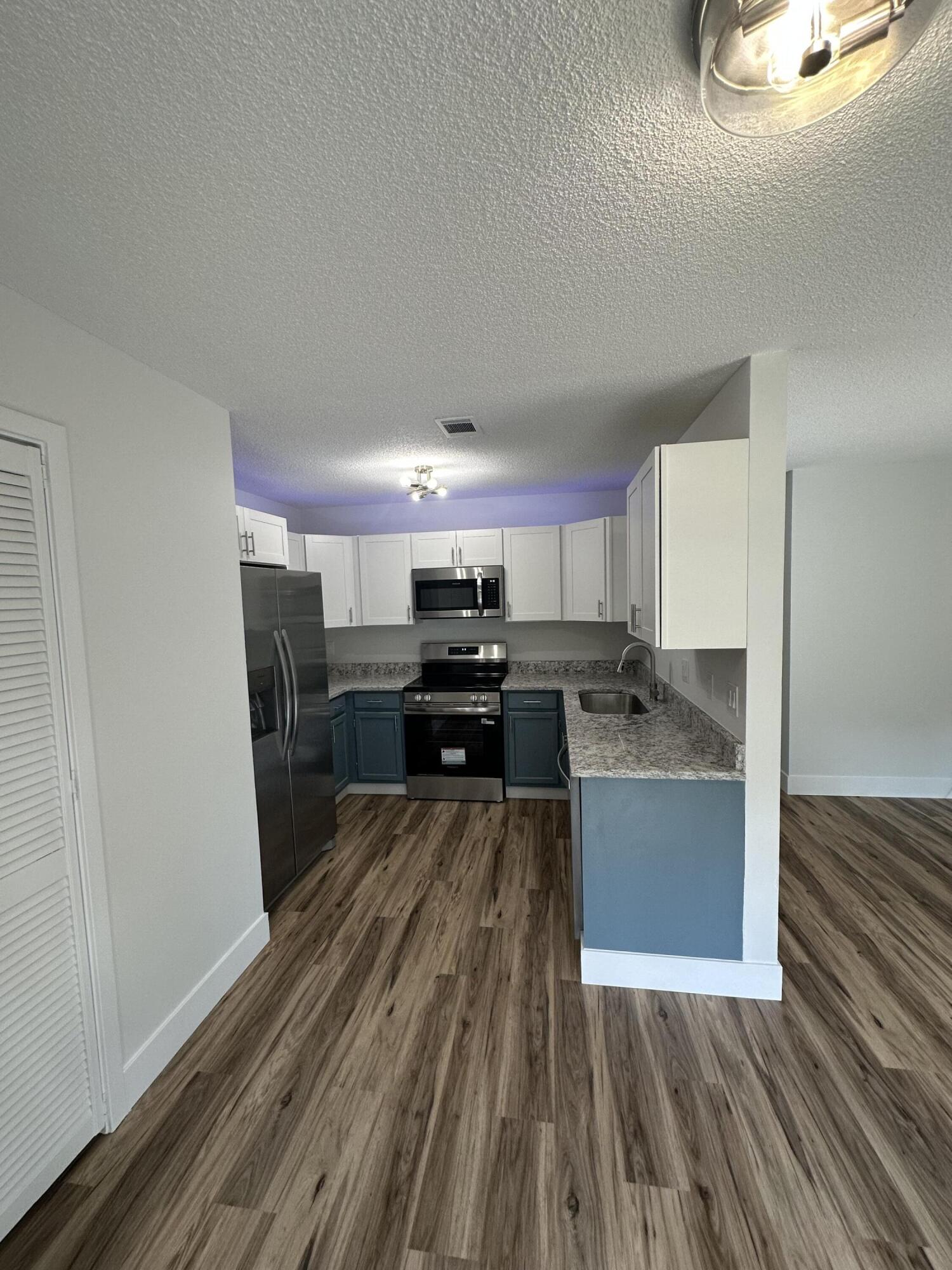 6297 Rolling Fork Road Unit 103