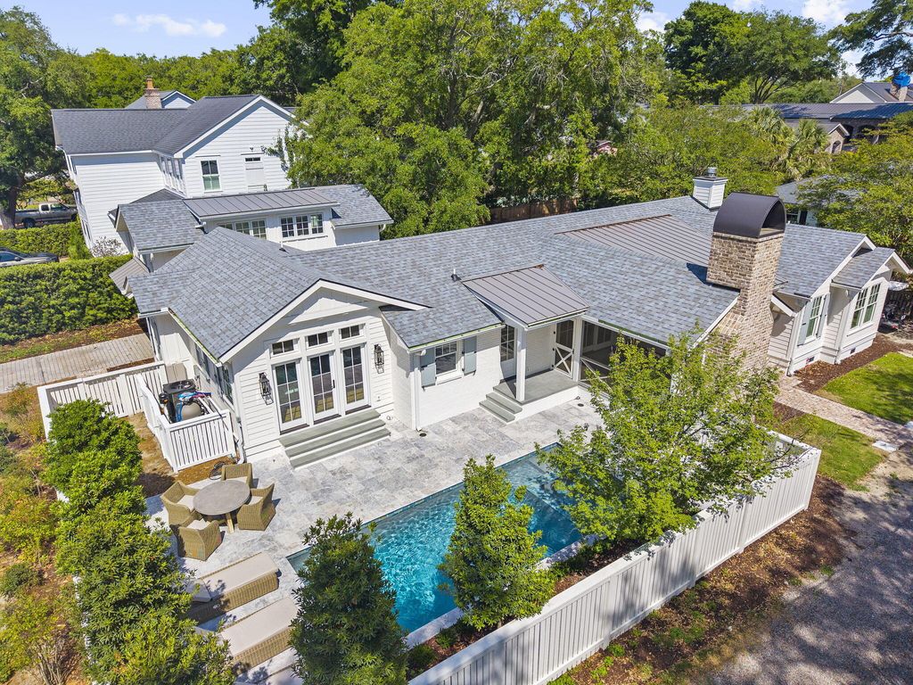 Photo of 115 Freeman Street, Mount Pleasant, SC 29464 (MLS # 26013301)