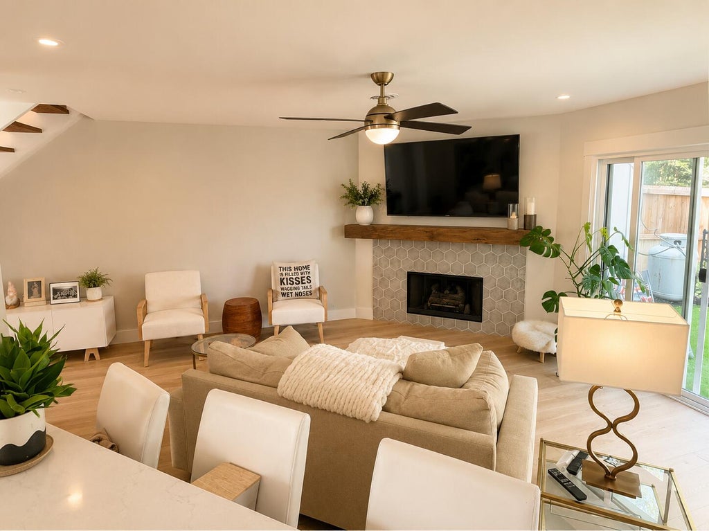 Photo of 2058 Emerald Terrace, Mount Pleasant, SC 29464 (MLS # 26021418)