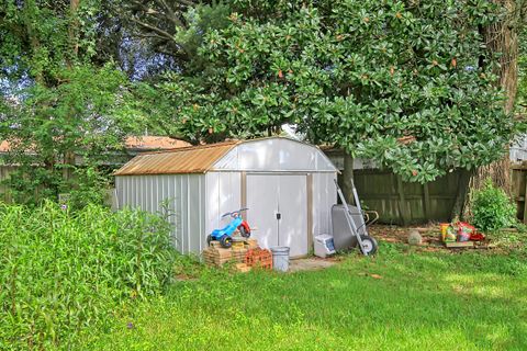 A home in North Charleston