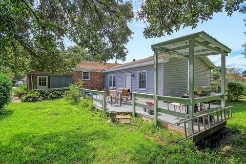 A home in North Charleston