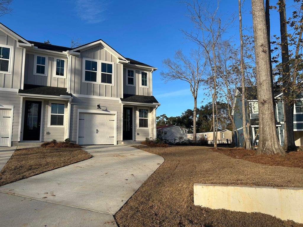 Photo of 113 Berry Shoals Drive, Summerville, SC 29485 (MLS # 26006175)
