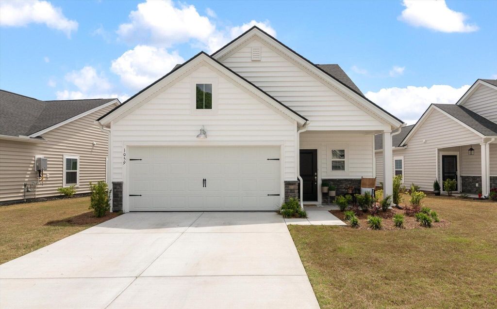 Photo of 1059 Grace Field Avenue, Summerville, SC 29485 (MLS # 26010867)