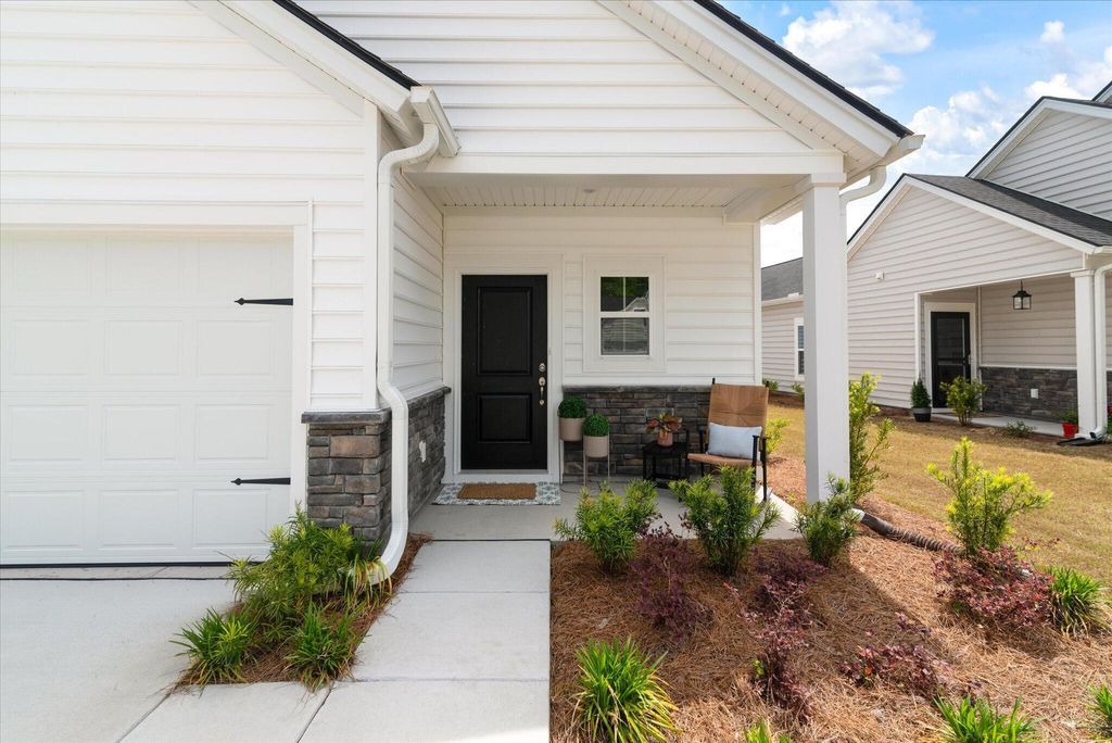 Photo of 1059 Grace Field Avenue, Summerville, SC 29485 (MLS # 26010867)