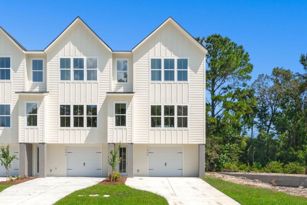 Photo of 1600 Lauda Drive, Mount Pleasant, SC 29464 (MLS # 26026107)
