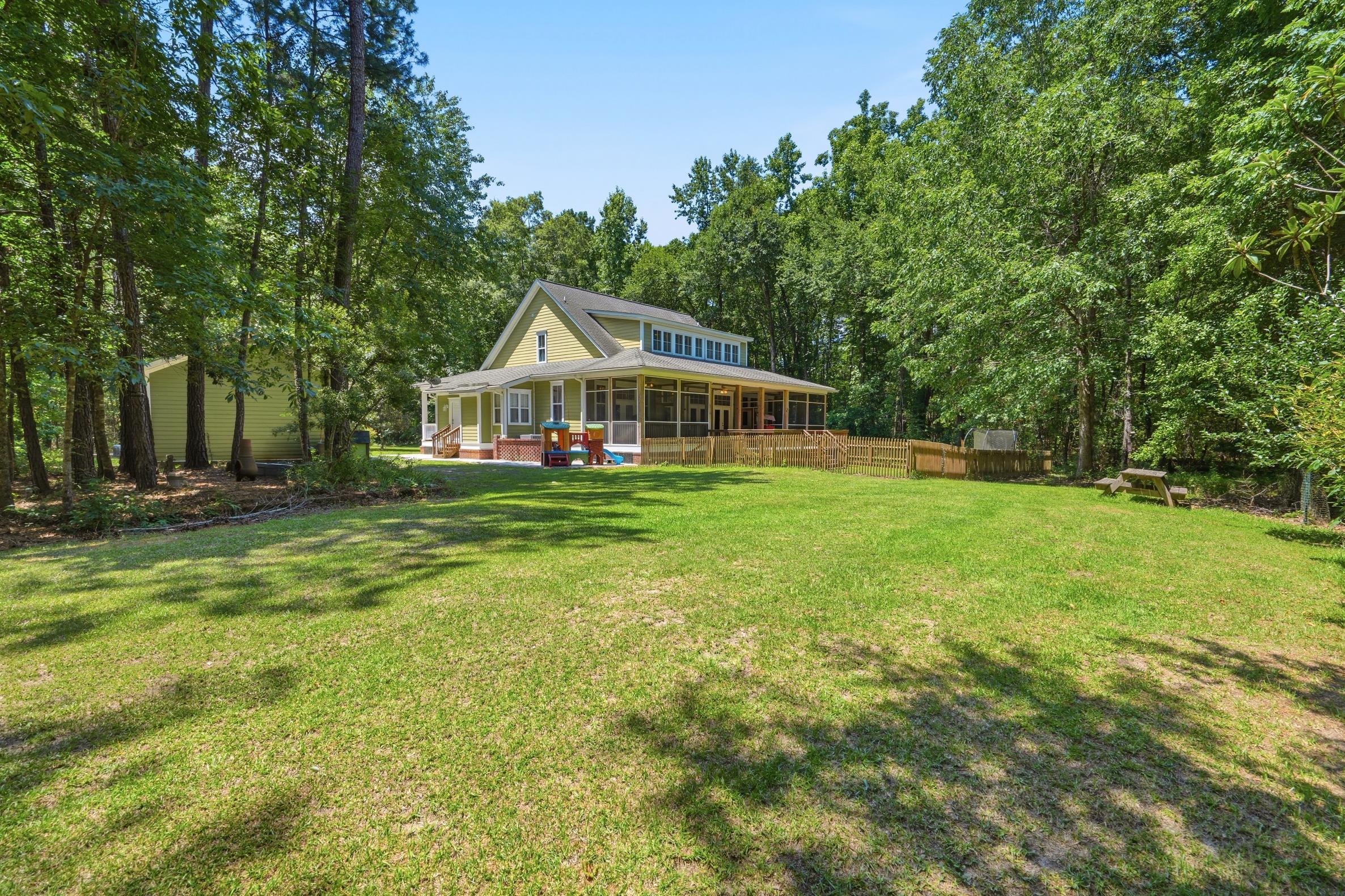 1404 Leisure Drive