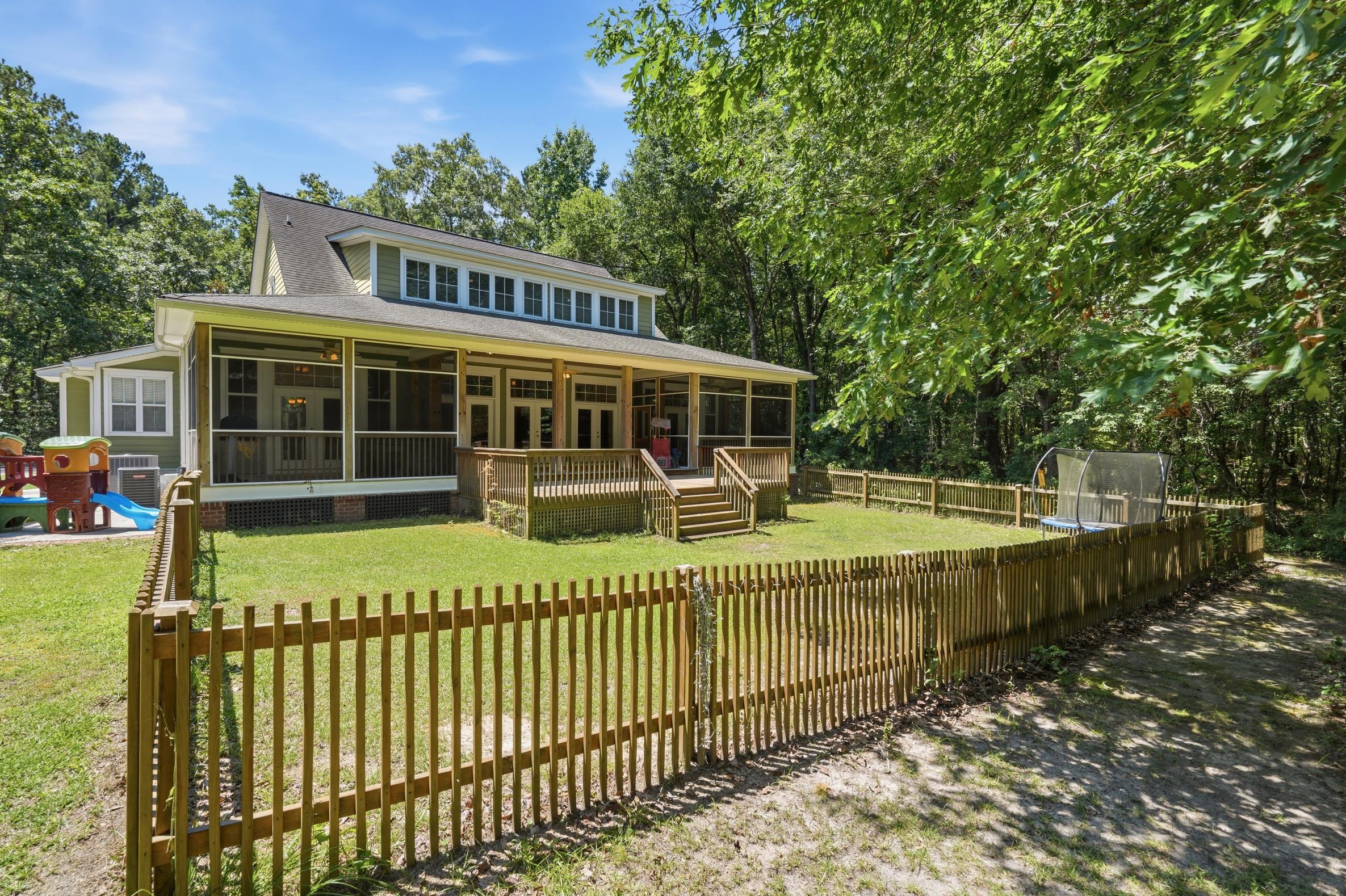 1404 Leisure Drive