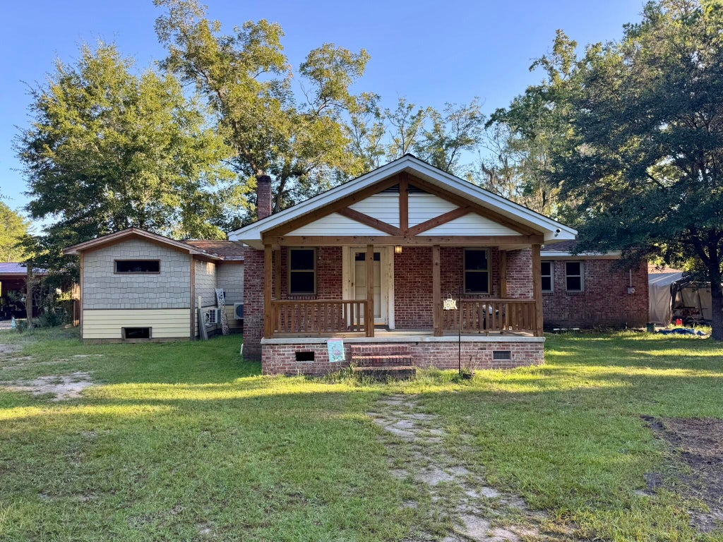 Photo of 5650 County Line Road, Ravenel, SC 29470 (MLS # 26029432)
