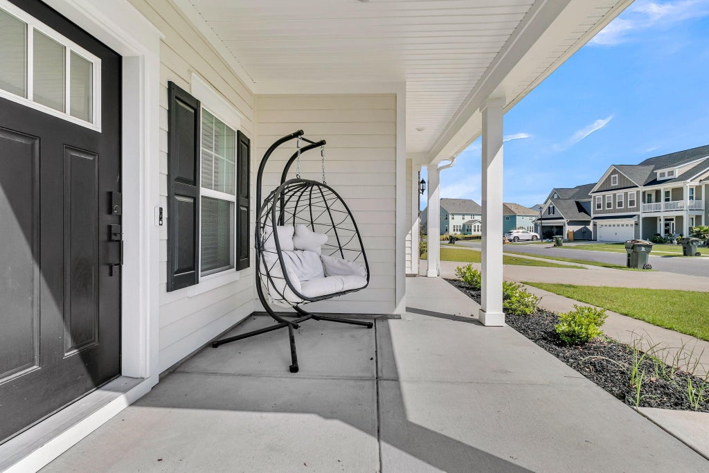 Photo of 121 Crosscut Lane, Summerville, SC 29486 (MLS # 26026629)