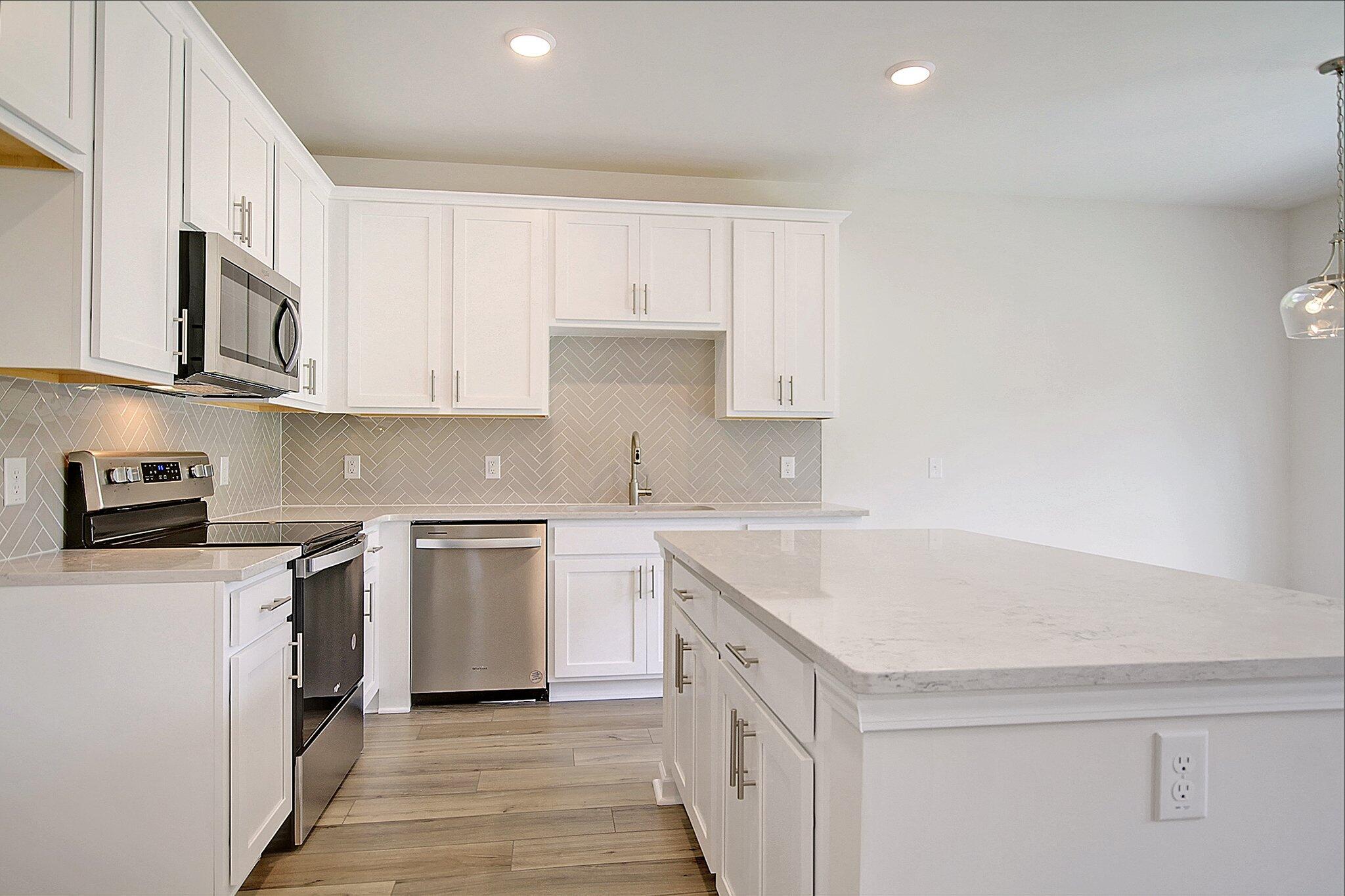 Photo 17 of 39 of 8316 Child'S Cove townhome